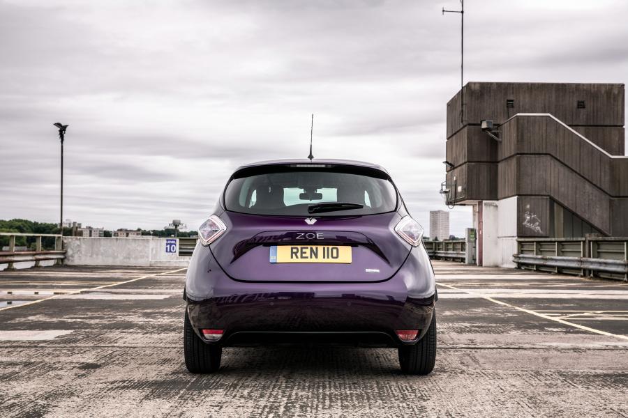  Renault Zoe Z.E. 40 R110 2018 года  (UK) (фото 19 из 32)